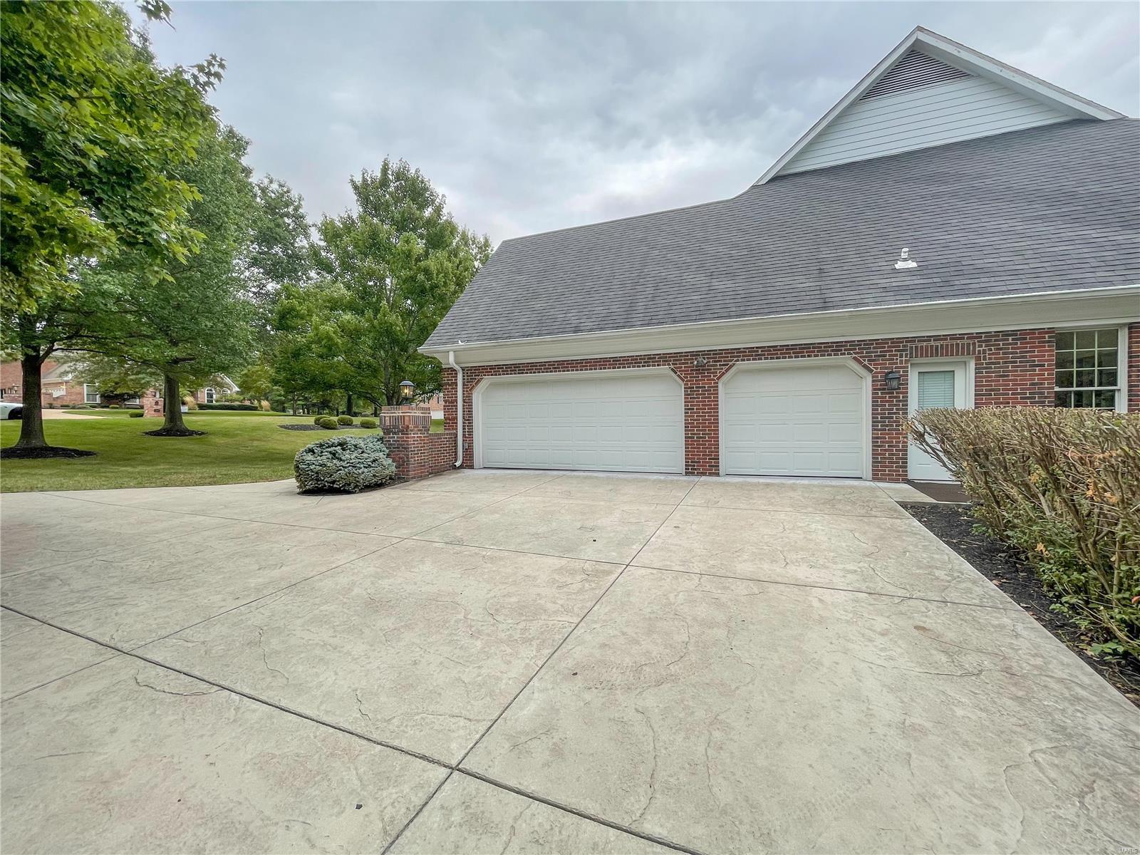 kingspointe 1 - Residential