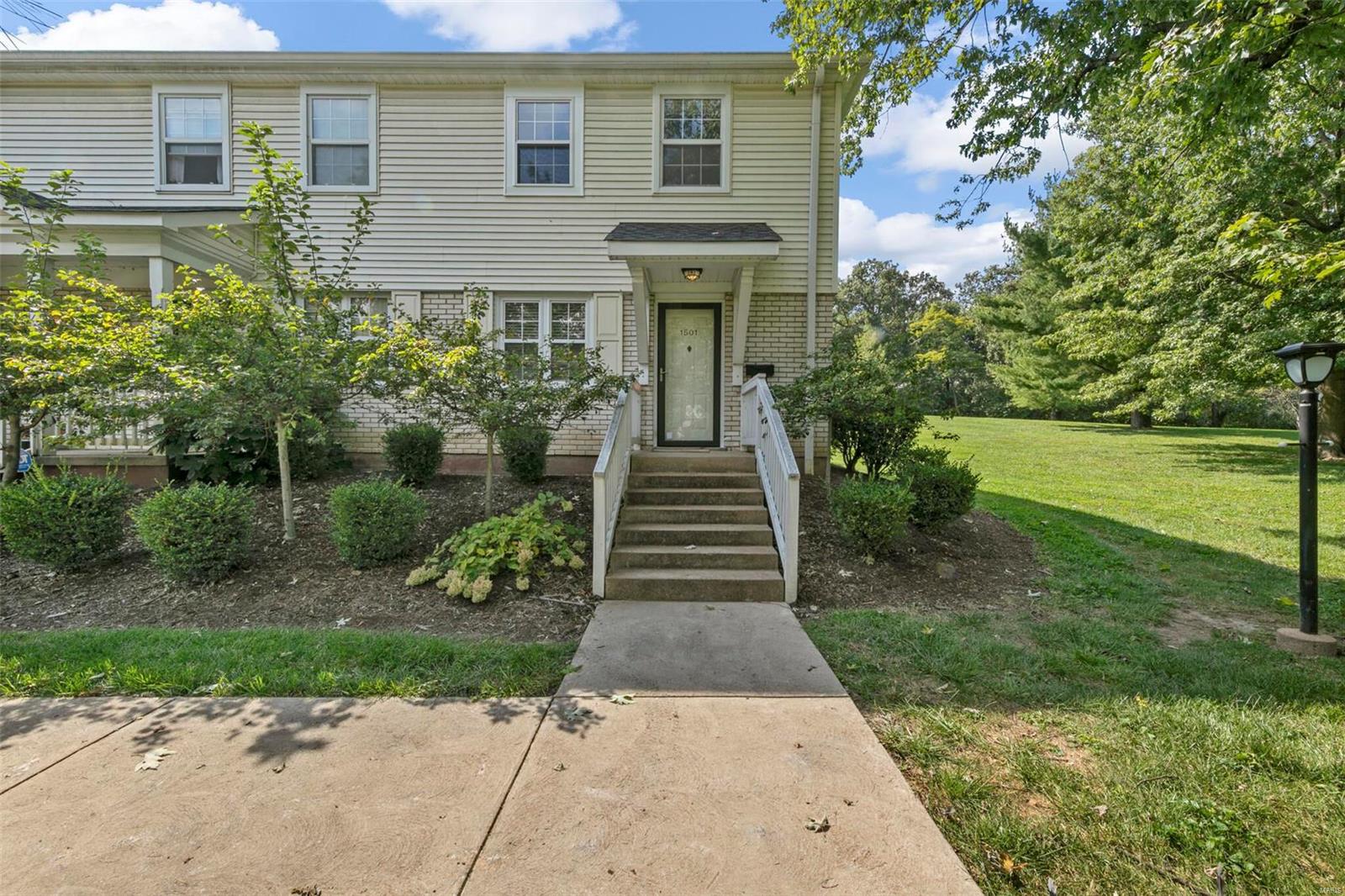 Brentwood Forest Condo Ph Four - Residential