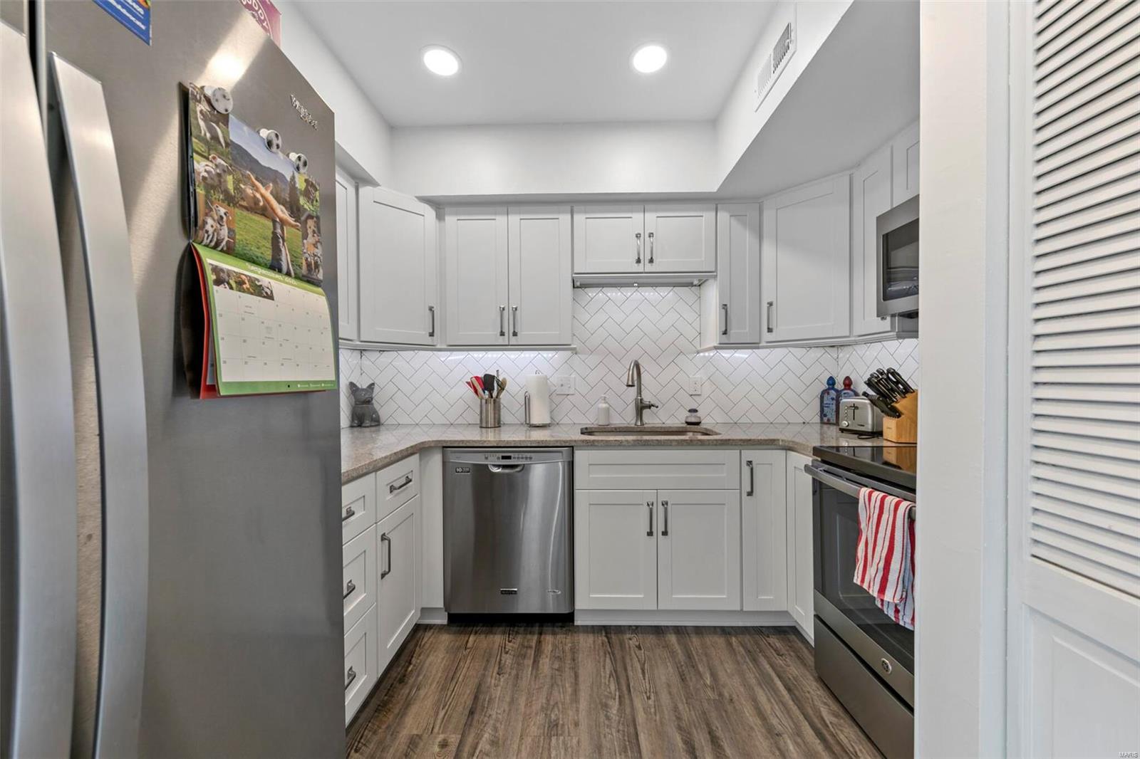 Brentwood Forest Condo Ph Four - Residential