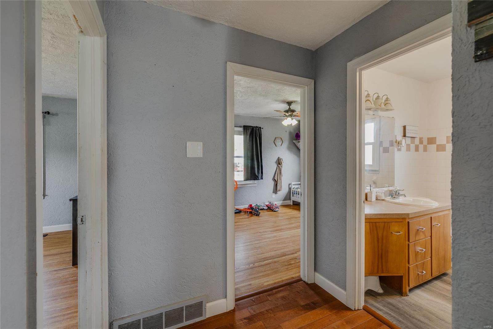 BOGYTOWN - Residential