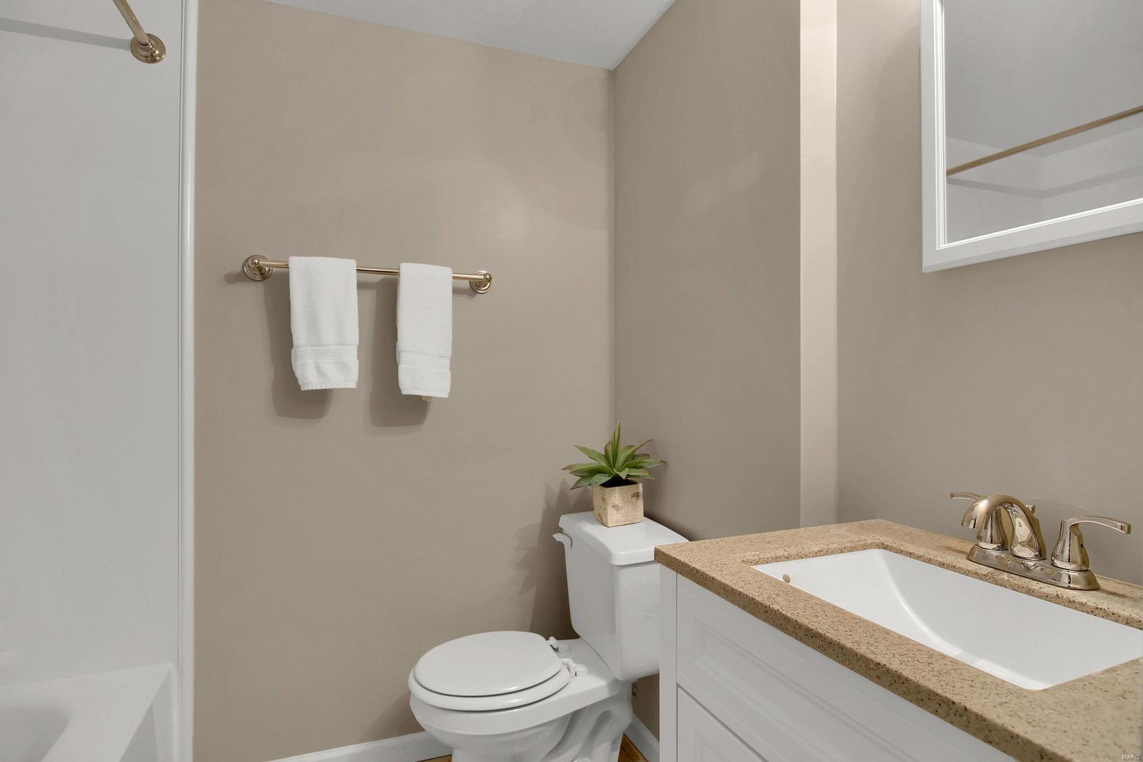 Chapel Ridge Sec 2 Condo - Residential