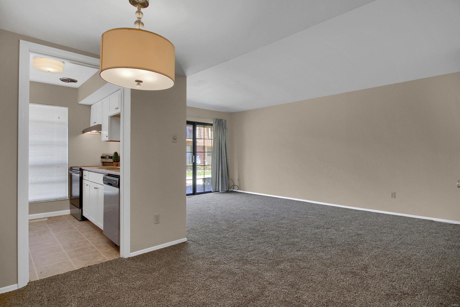 Chapel Ridge Sec 2 Condo - Residential