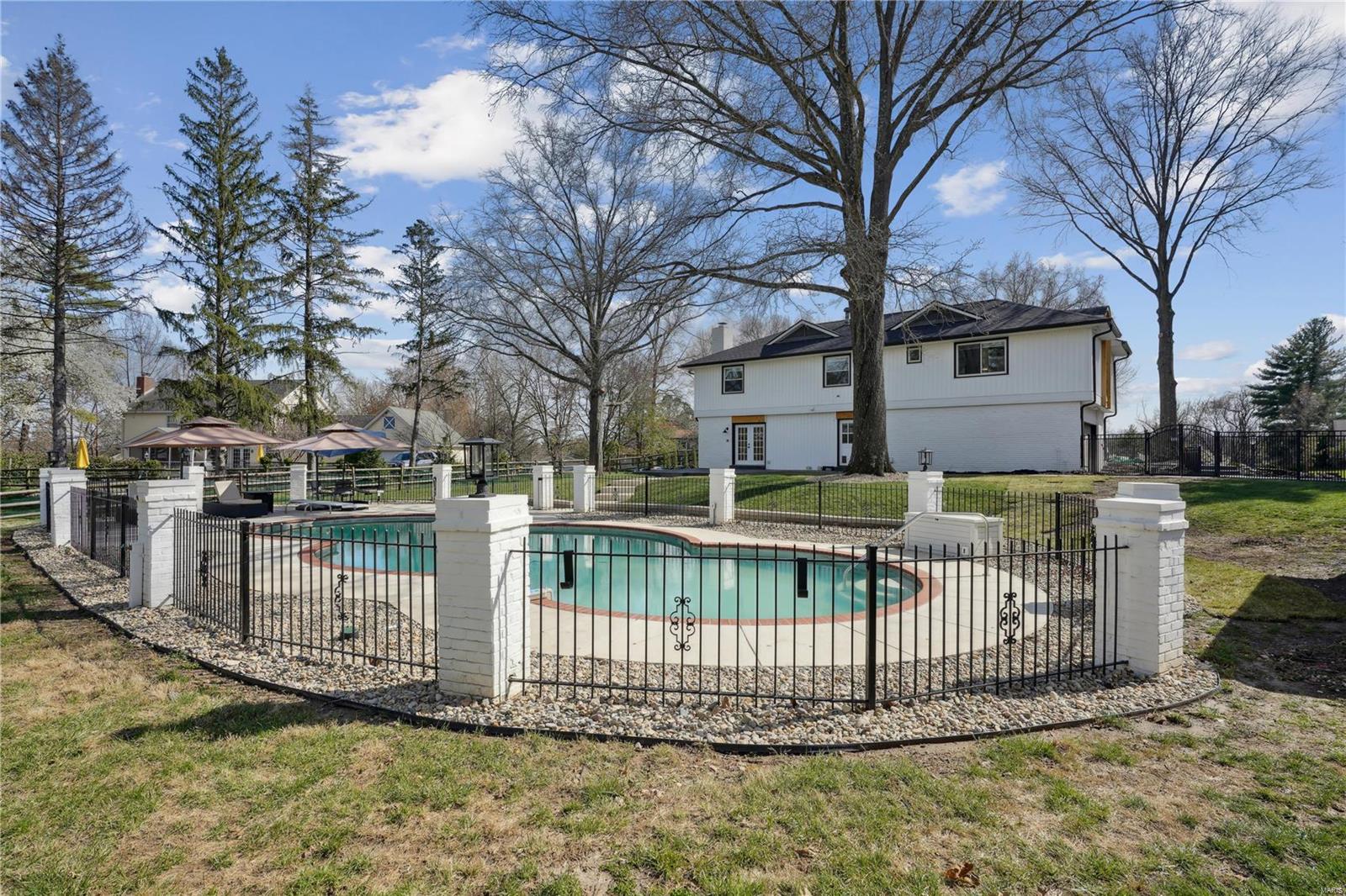 Peacock Farm - Residential