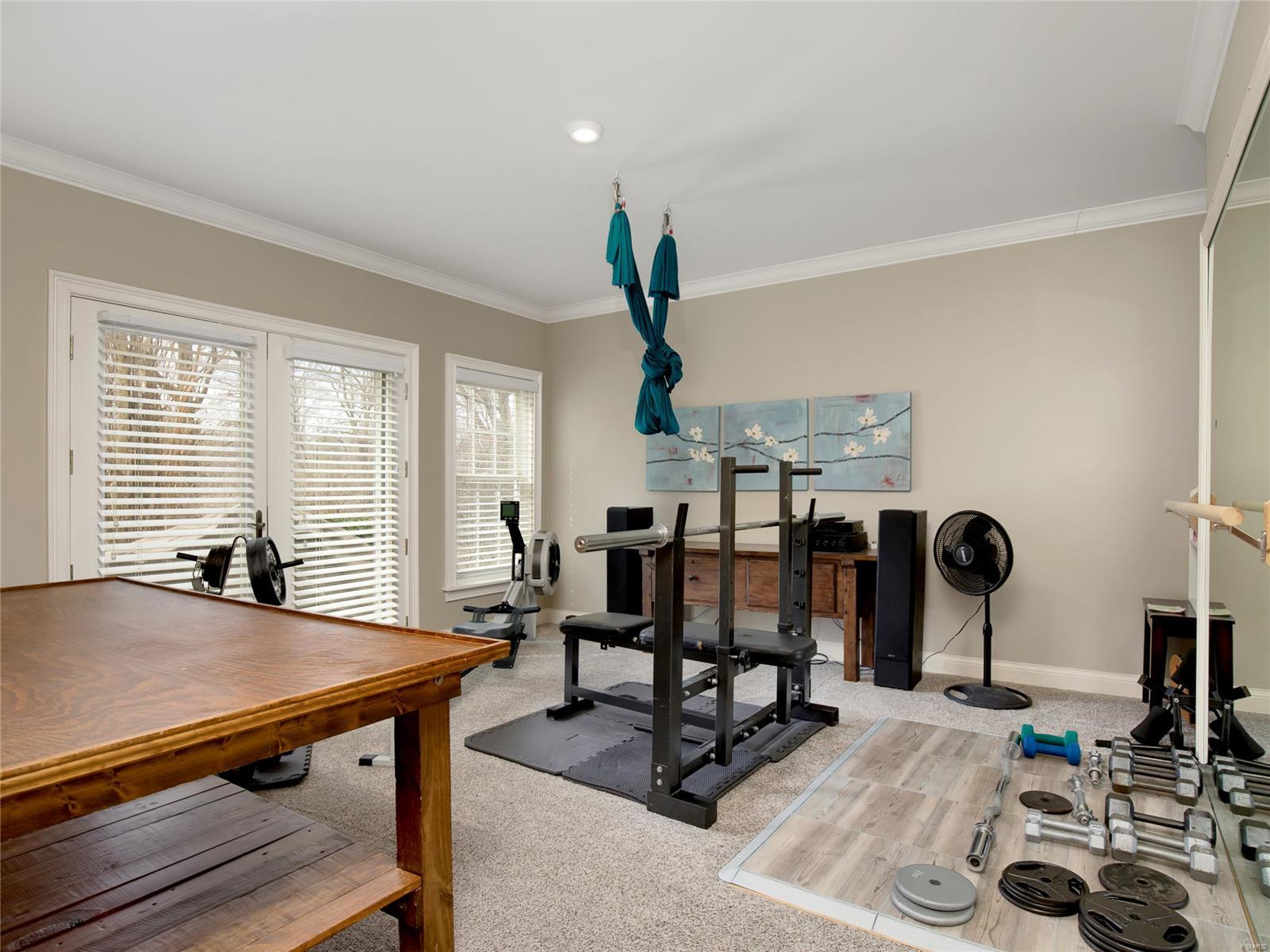 Huntleigh Manor - Residential