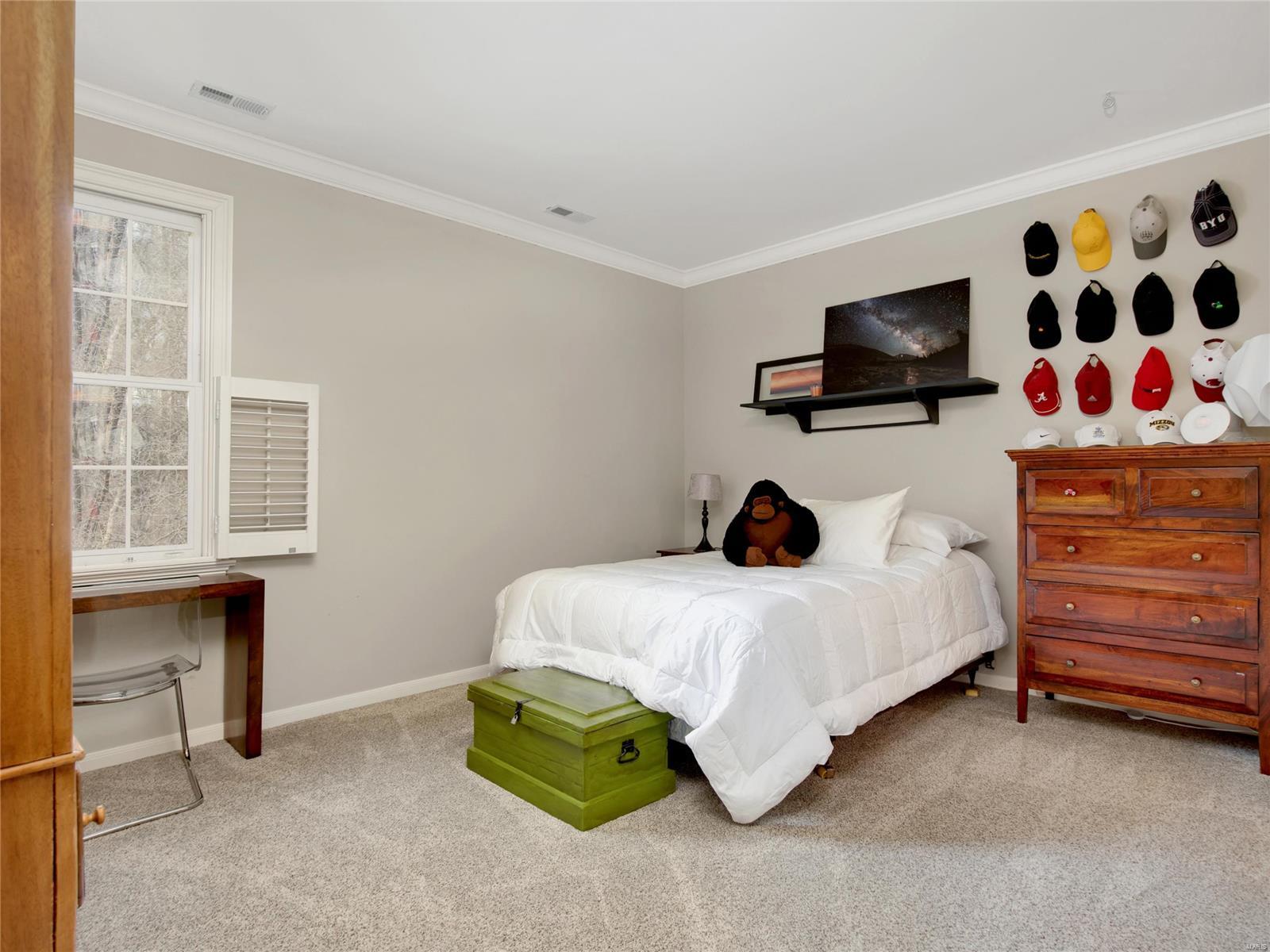 Huntleigh Manor - Residential