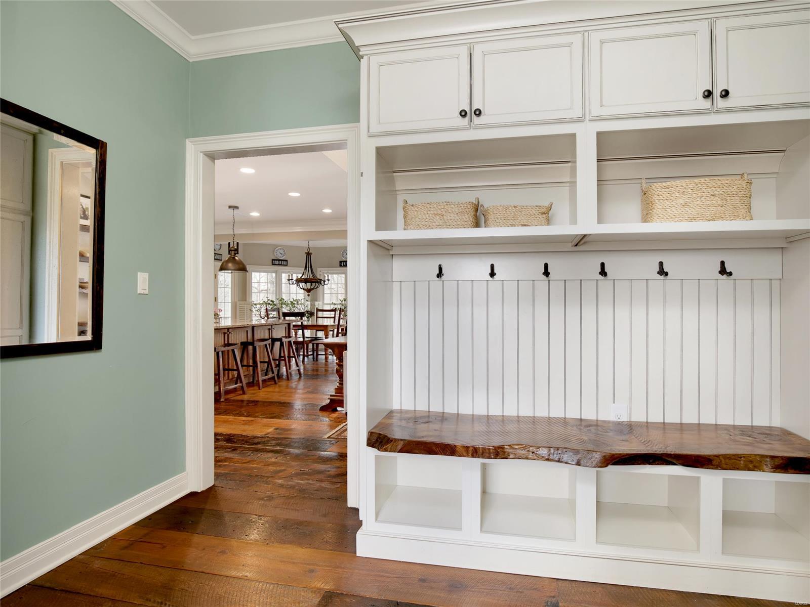 Huntleigh Manor - Residential