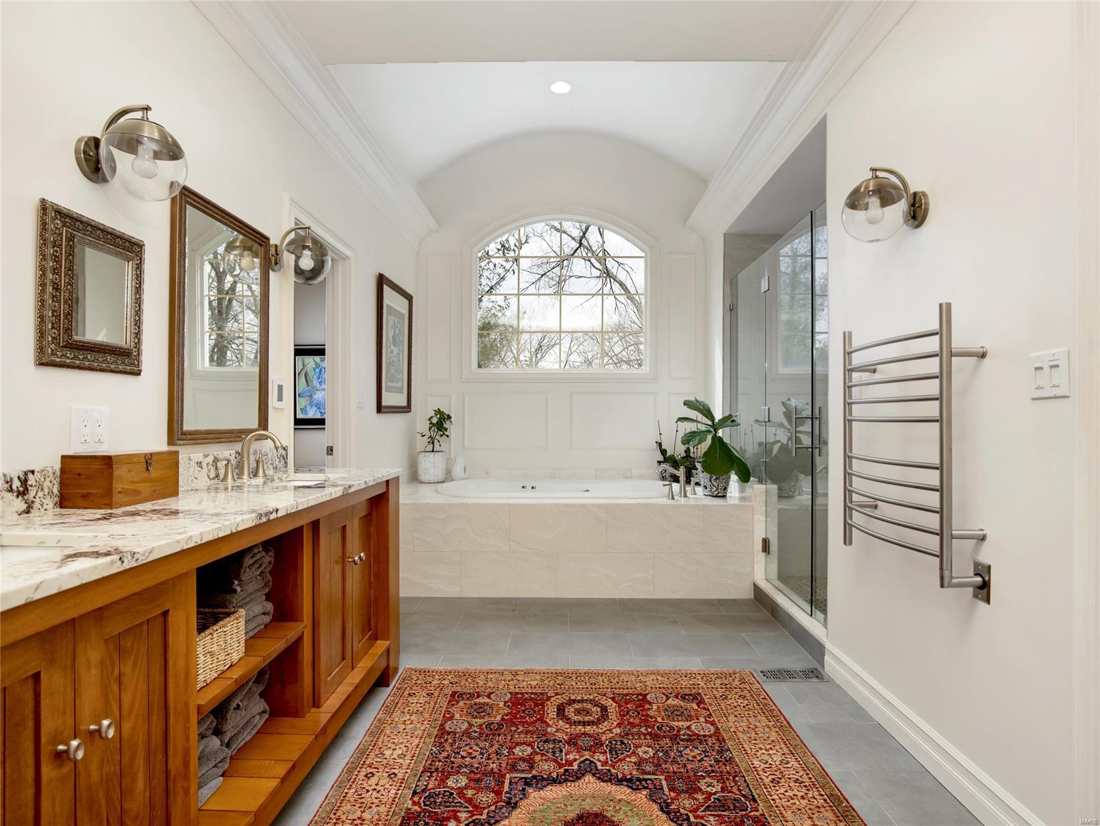 Huntleigh Manor - Residential