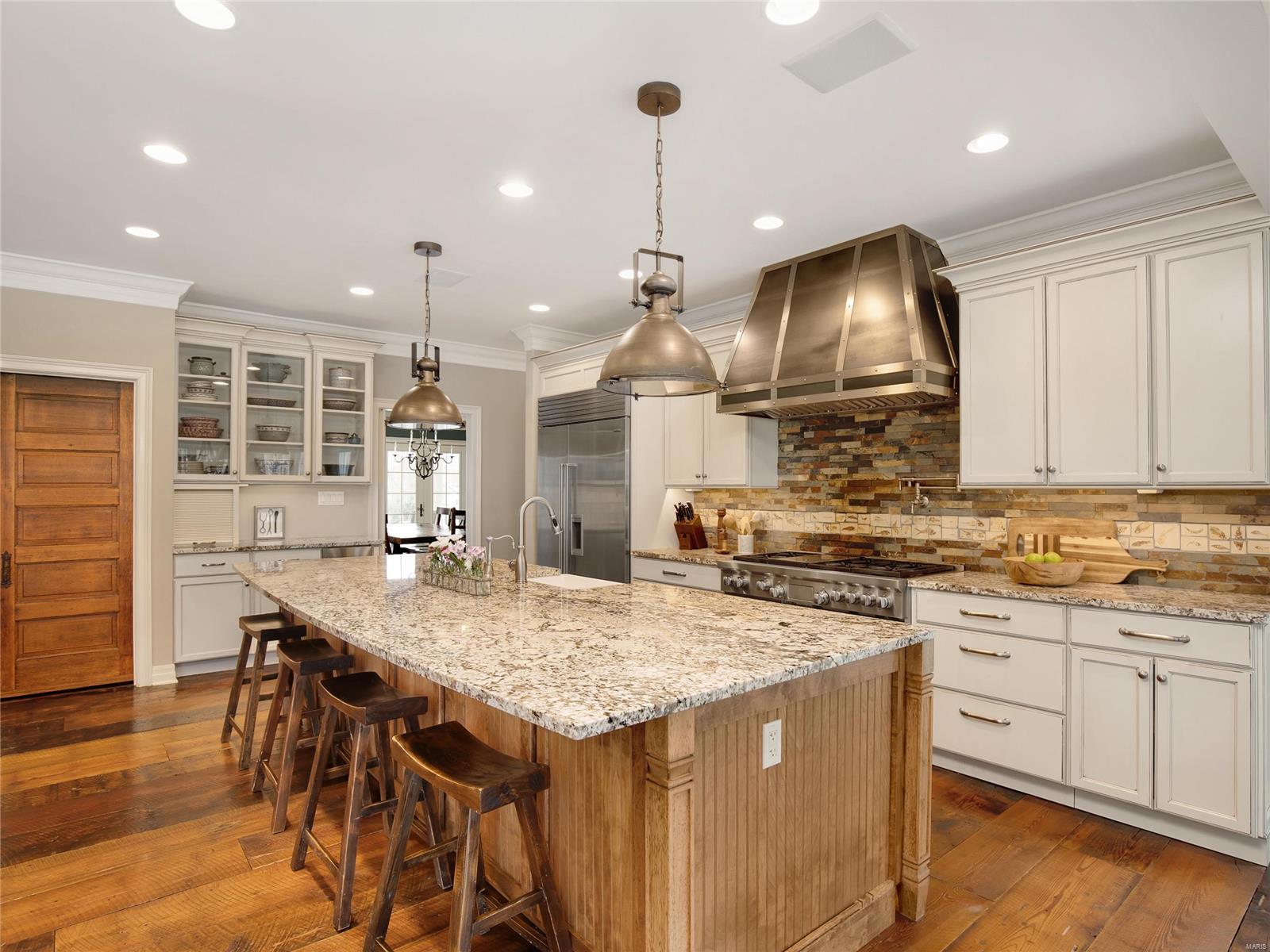 Huntleigh Manor - Residential