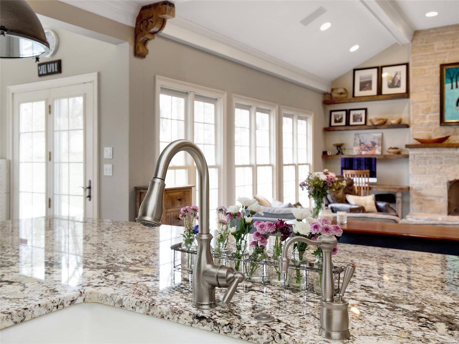 Huntleigh Manor - Residential