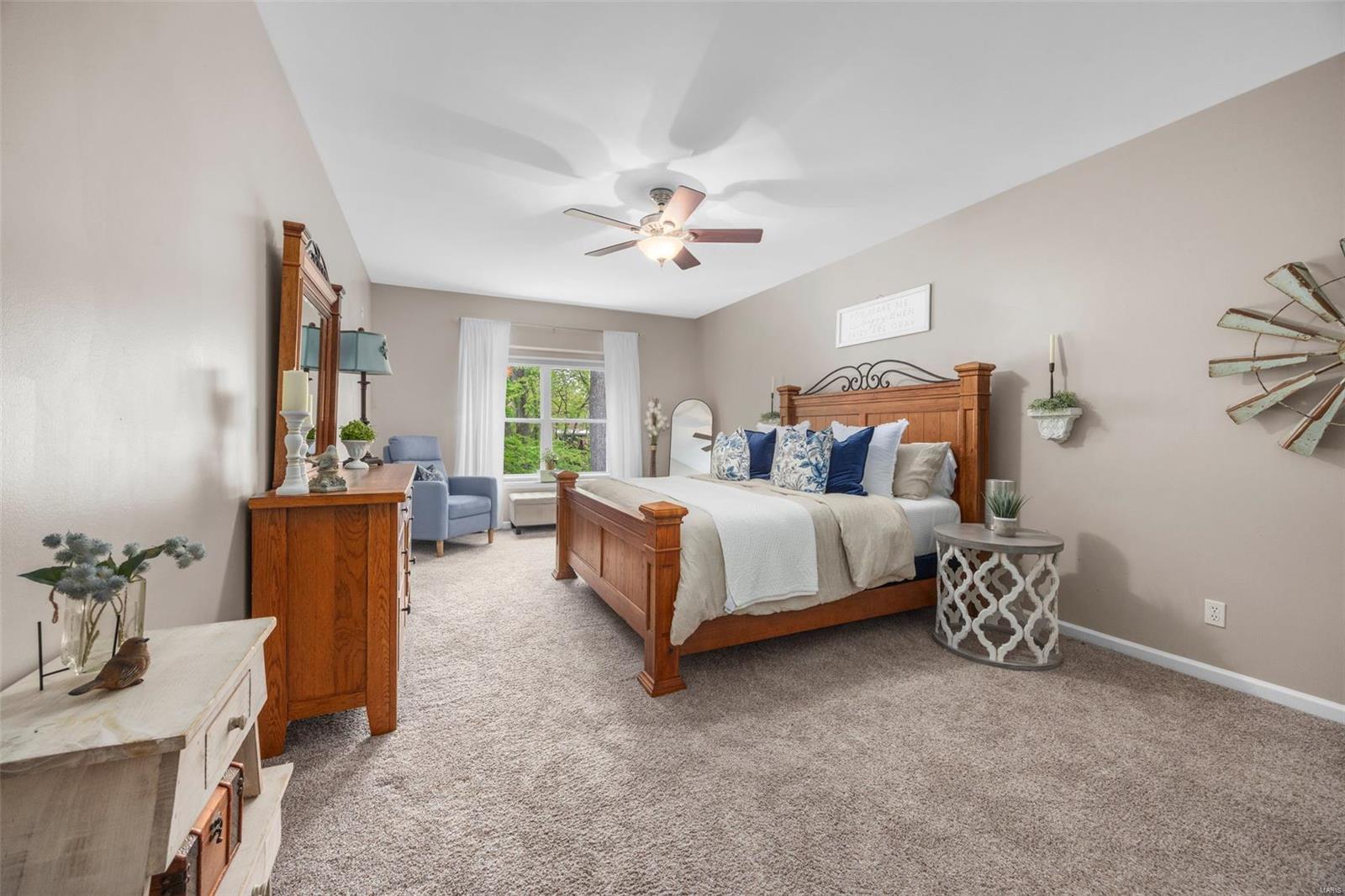 Lake St Louis, Missouri 63367, United States, 5 Bedrooms Bedrooms, ,3 BathroomsBathrooms,Residential,Pending,112455