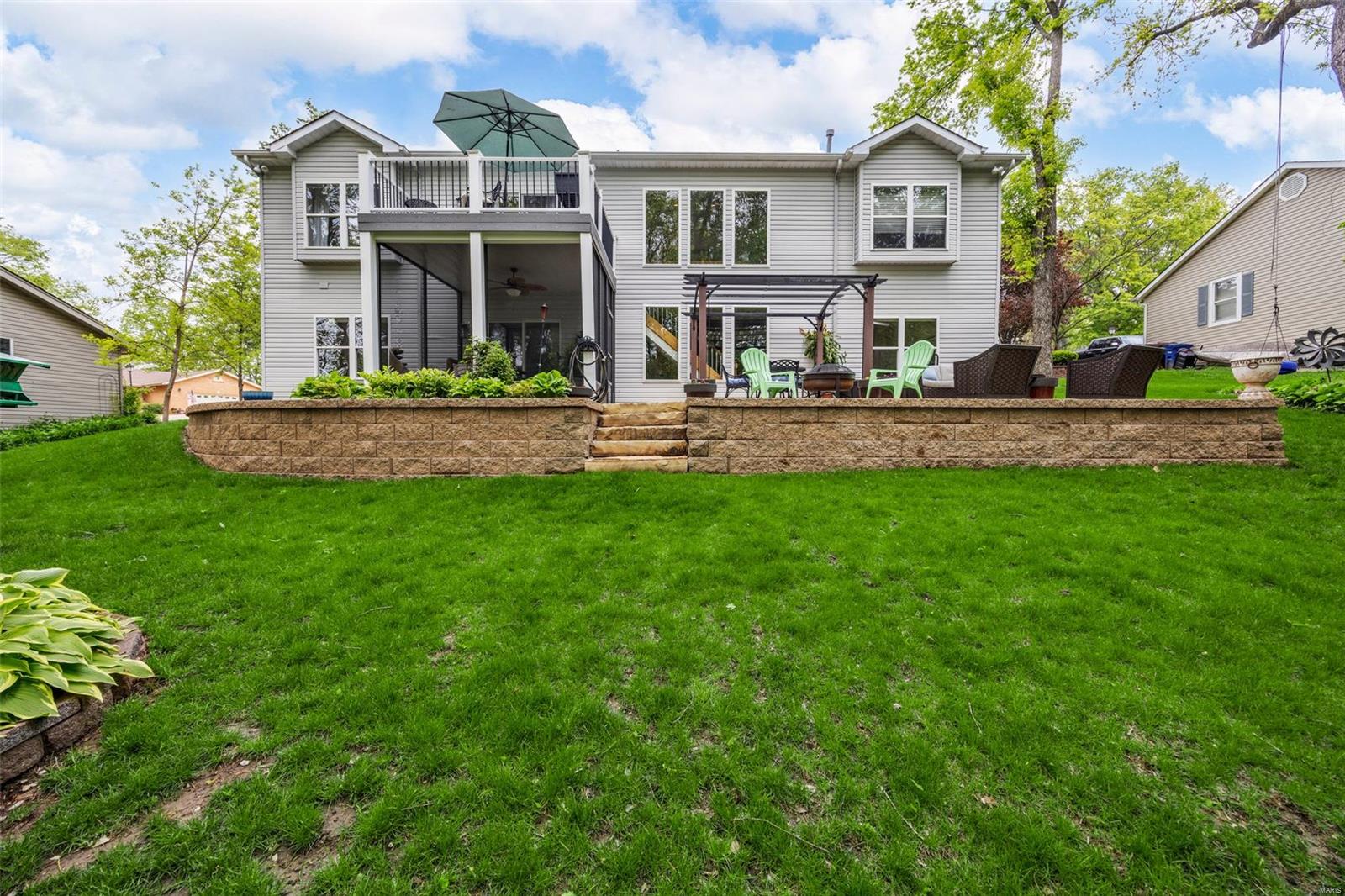 Lake St Louis, Missouri 63367, United States, 5 Bedrooms Bedrooms, ,3 BathroomsBathrooms,Residential,Pending,112455