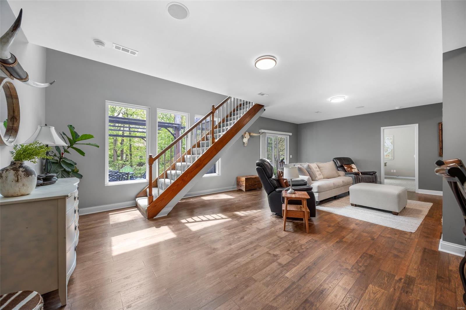 Lake St Louis, Missouri 63367, United States, 5 Bedrooms Bedrooms, ,3 BathroomsBathrooms,Residential,Pending,112455