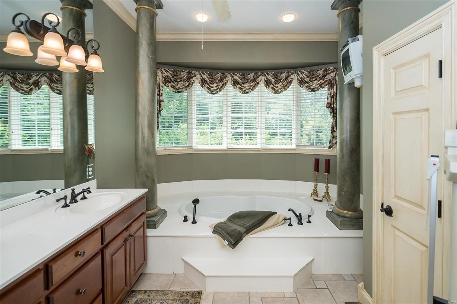 Estates At August Tavern Creek - Residential