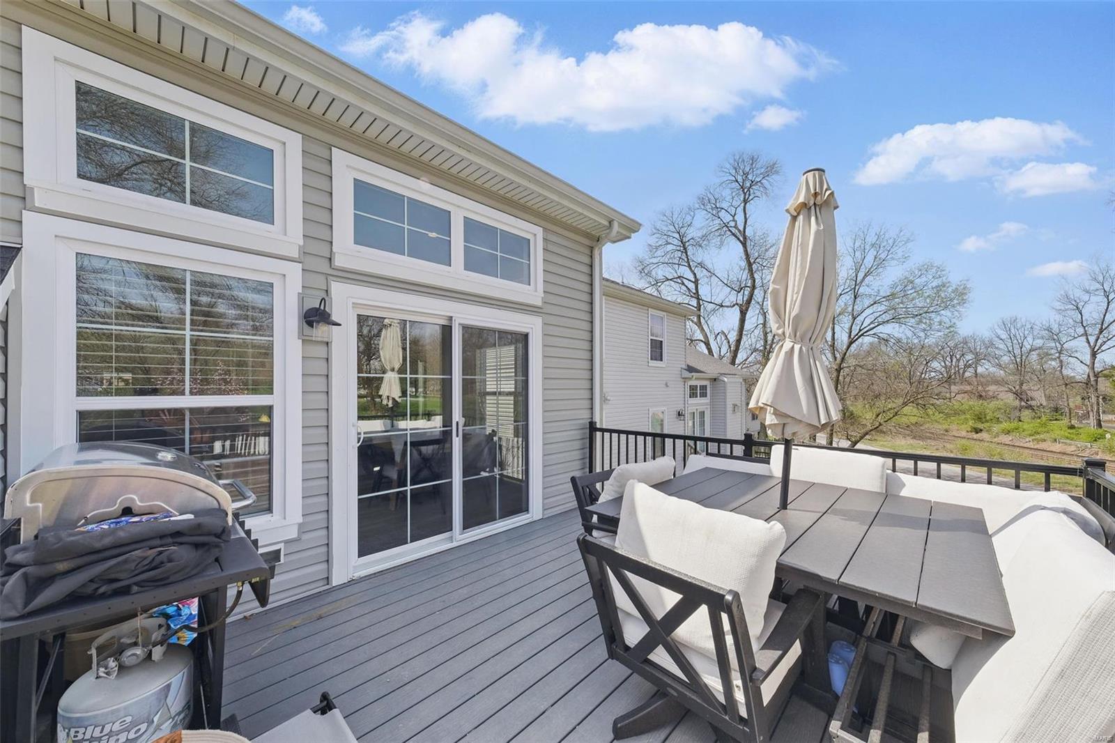 Kirkwood, Missouri 63122, United States, 5 Bedrooms Bedrooms, ,4 BathroomsBathrooms,Residential,Pending,100505