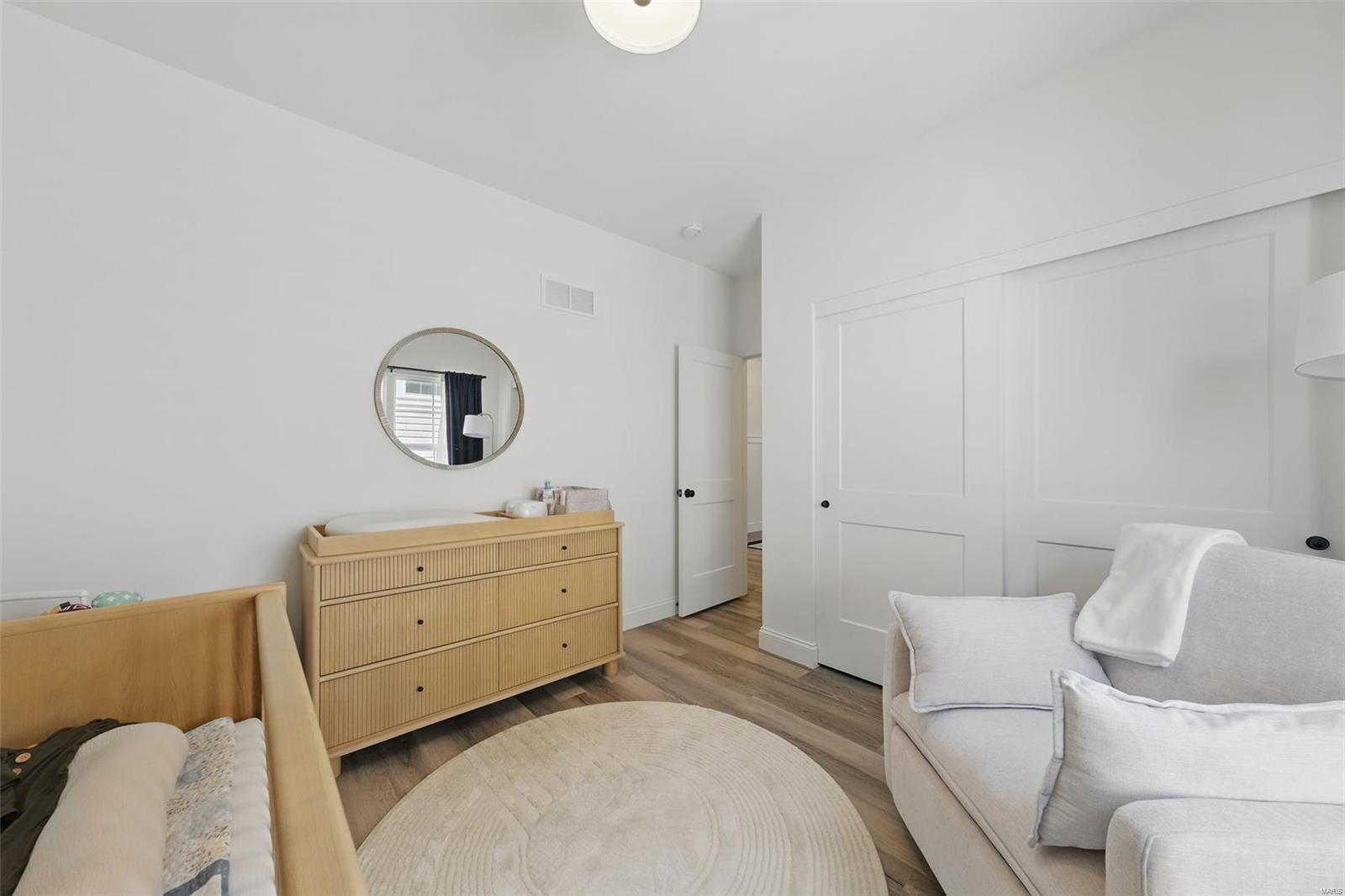 Kirkwood, Missouri 63122, United States, 5 Bedrooms Bedrooms, ,4 BathroomsBathrooms,Residential,Pending,100505