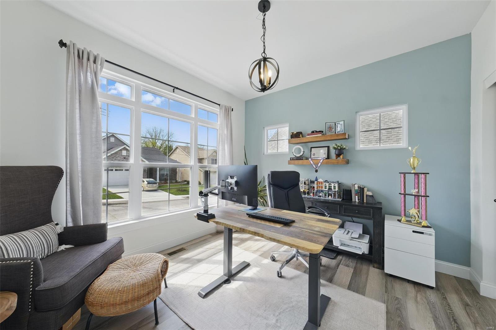 Kirkwood, Missouri 63122, United States, 5 Bedrooms Bedrooms, ,4 BathroomsBathrooms,Residential,Pending,100505