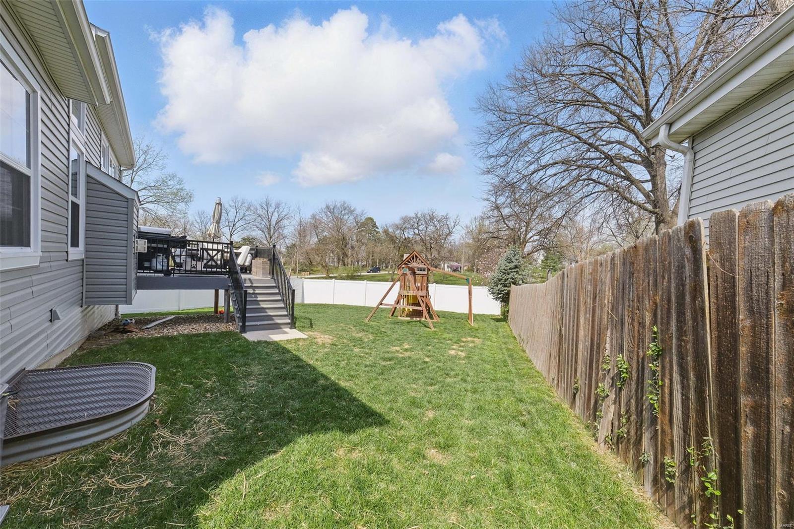 Kirkwood, Missouri 63122, United States, 5 Bedrooms Bedrooms, ,4 BathroomsBathrooms,Residential,Pending,100505