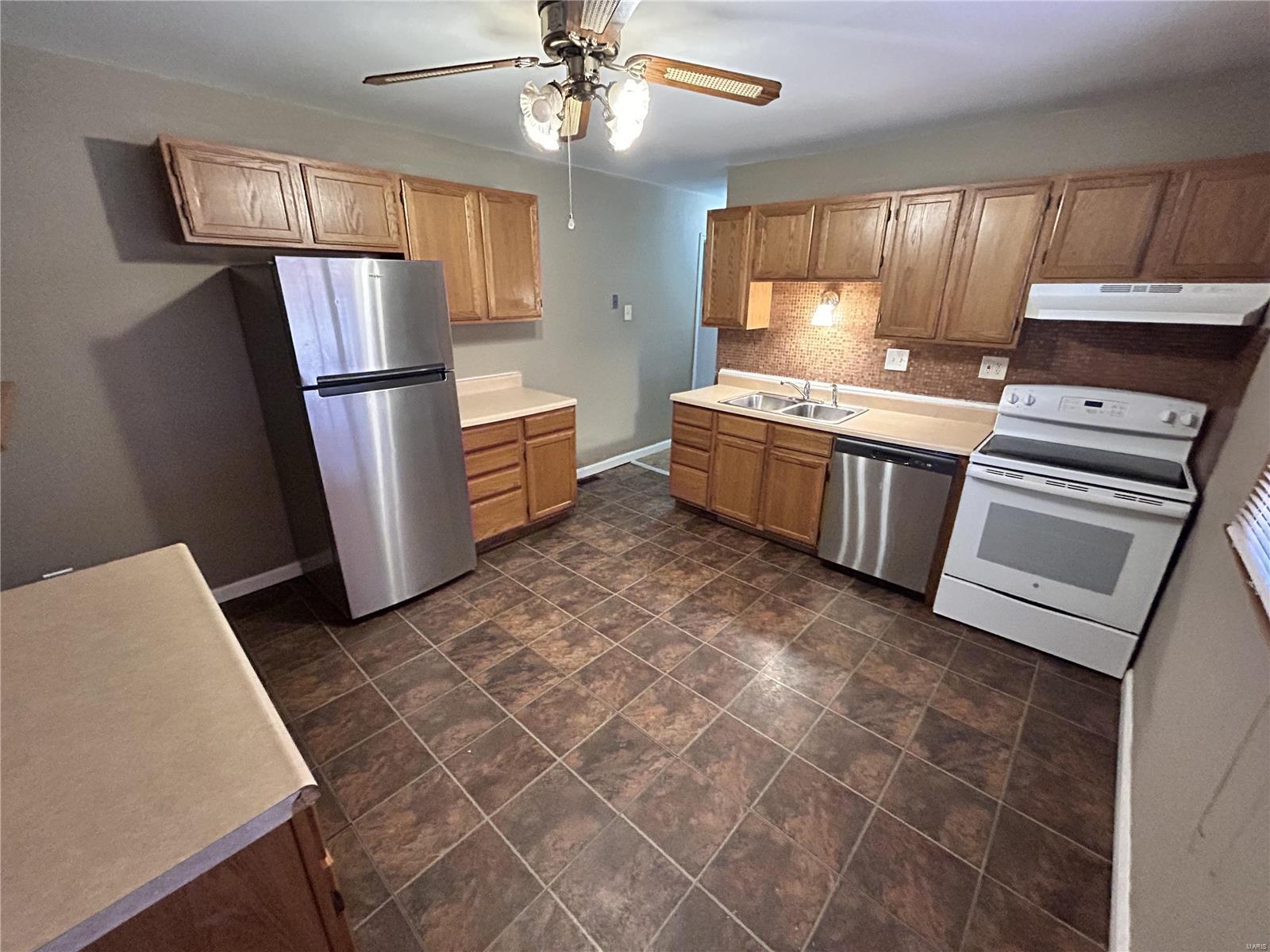 Oakwood Park 3 - Residential