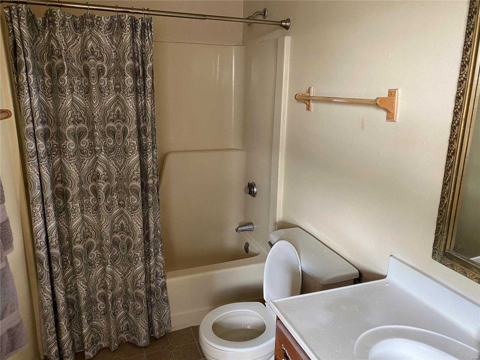 Afshari Estates 13a Condo - Residential Income