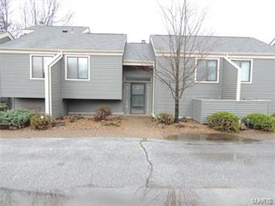 Location: City, Ground Level, Interior Unit