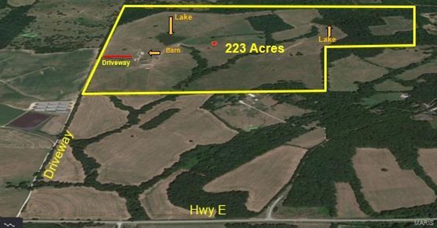 This Property must be sold with Tax ID# 12-3-05.0-0-000-007.000 Both parcels together contain 223.45 acres.