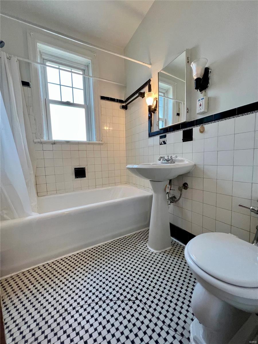 Demun Park - Residential Income