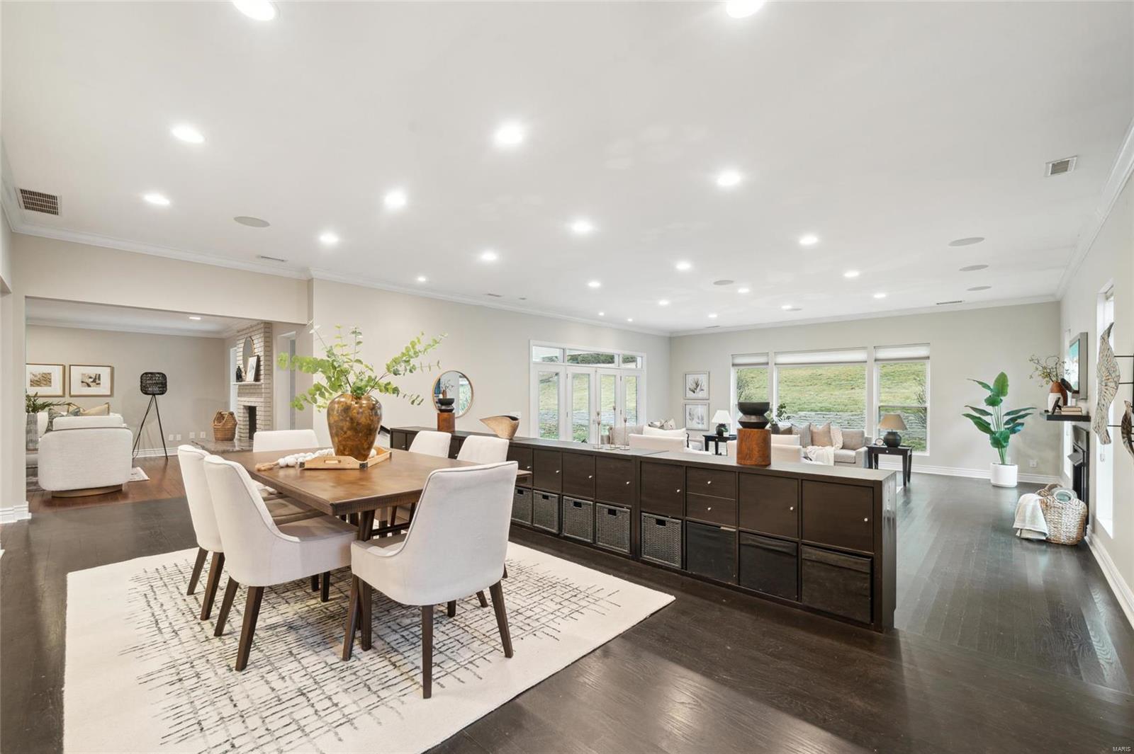 Forest Hills Club Estate - Residential