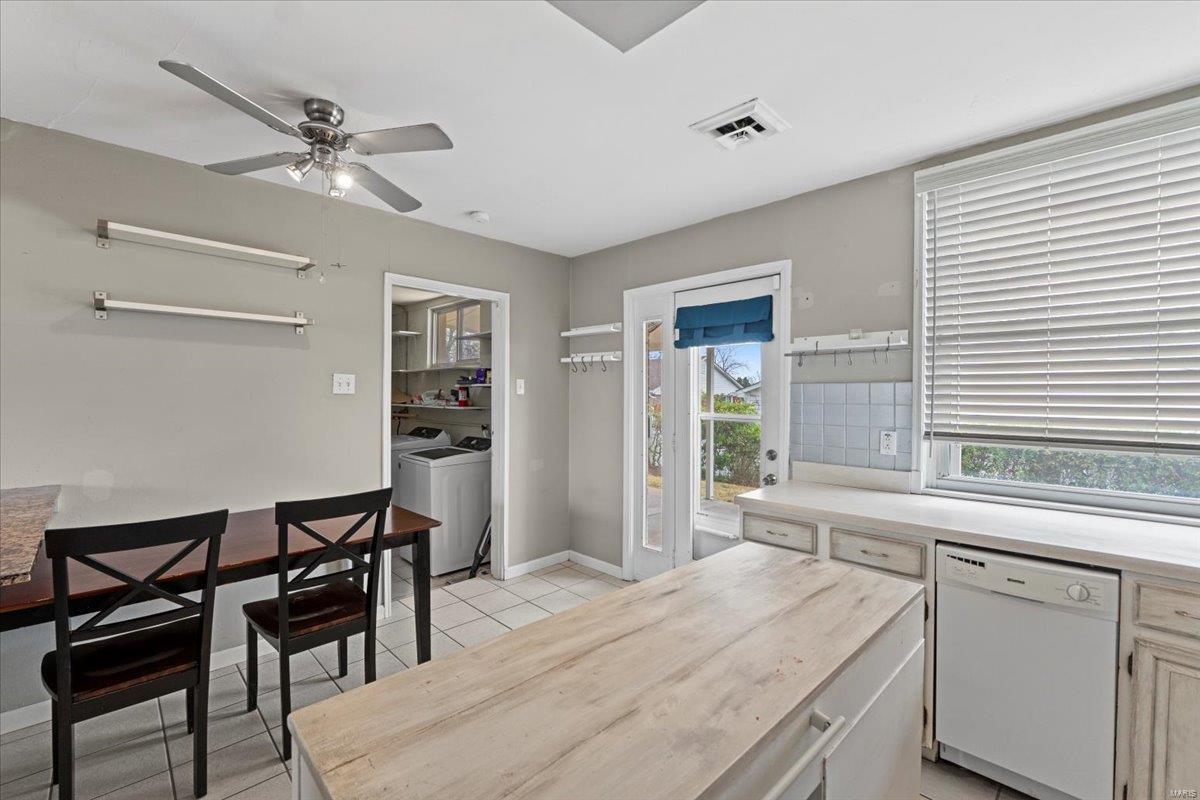 St Louis, Missouri 63116, United States, 3 Bedrooms Bedrooms, ,1 BathroomBathrooms,Residential,Active,94793