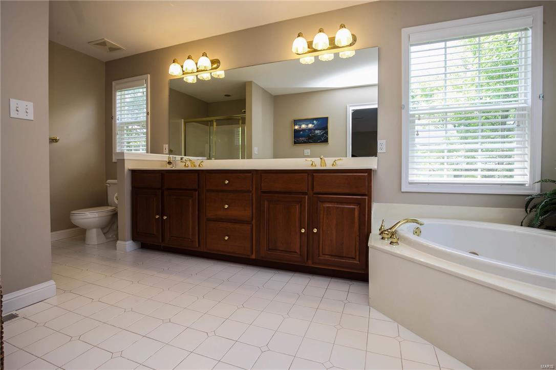 Lindgate Manor - Residential