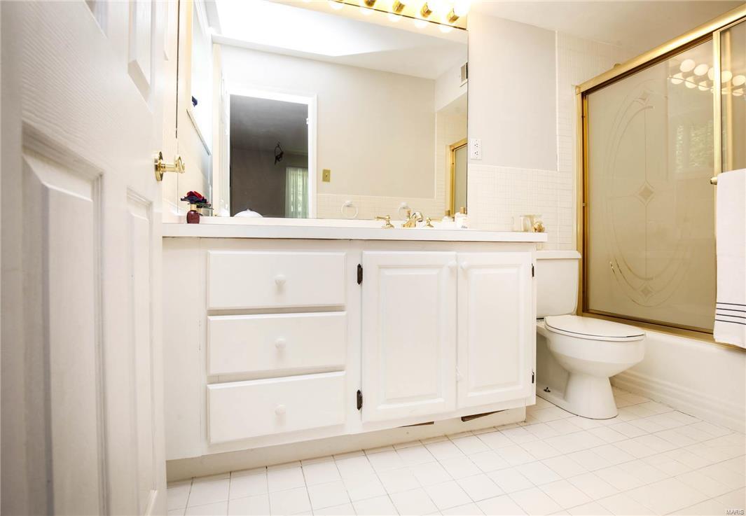 Lindgate Manor - Residential