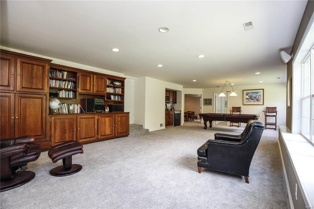 Lindgate Manor - Residential