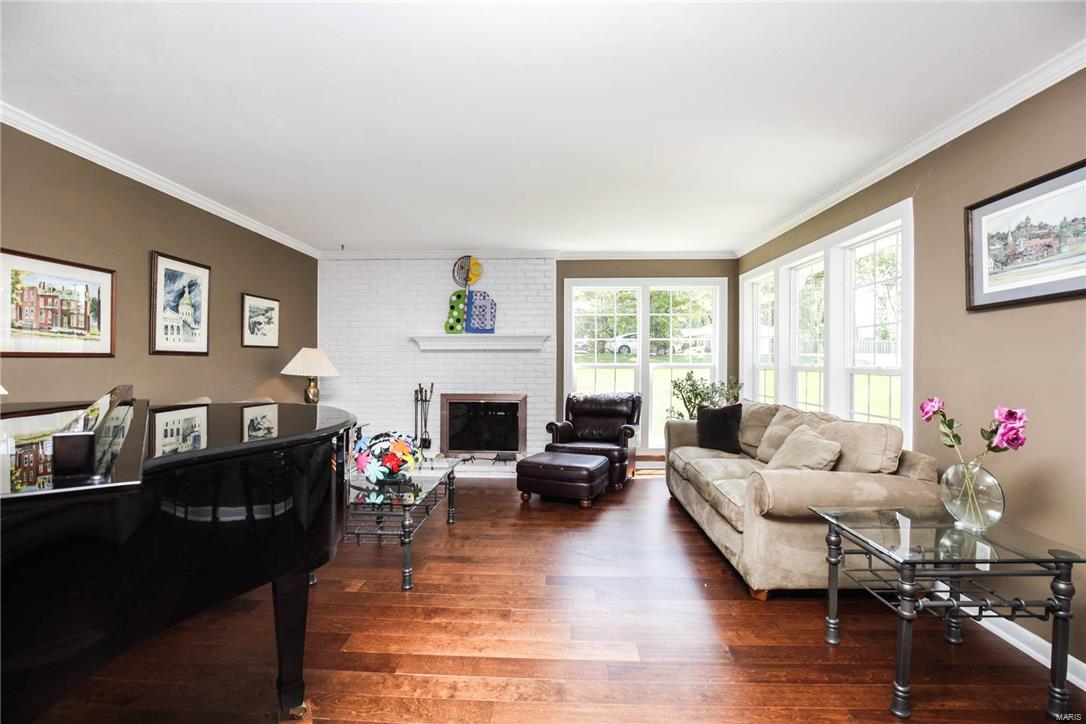 Lindgate Manor - Residential