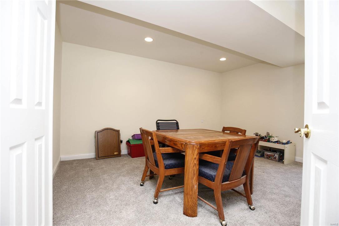 Lindgate Manor - Residential