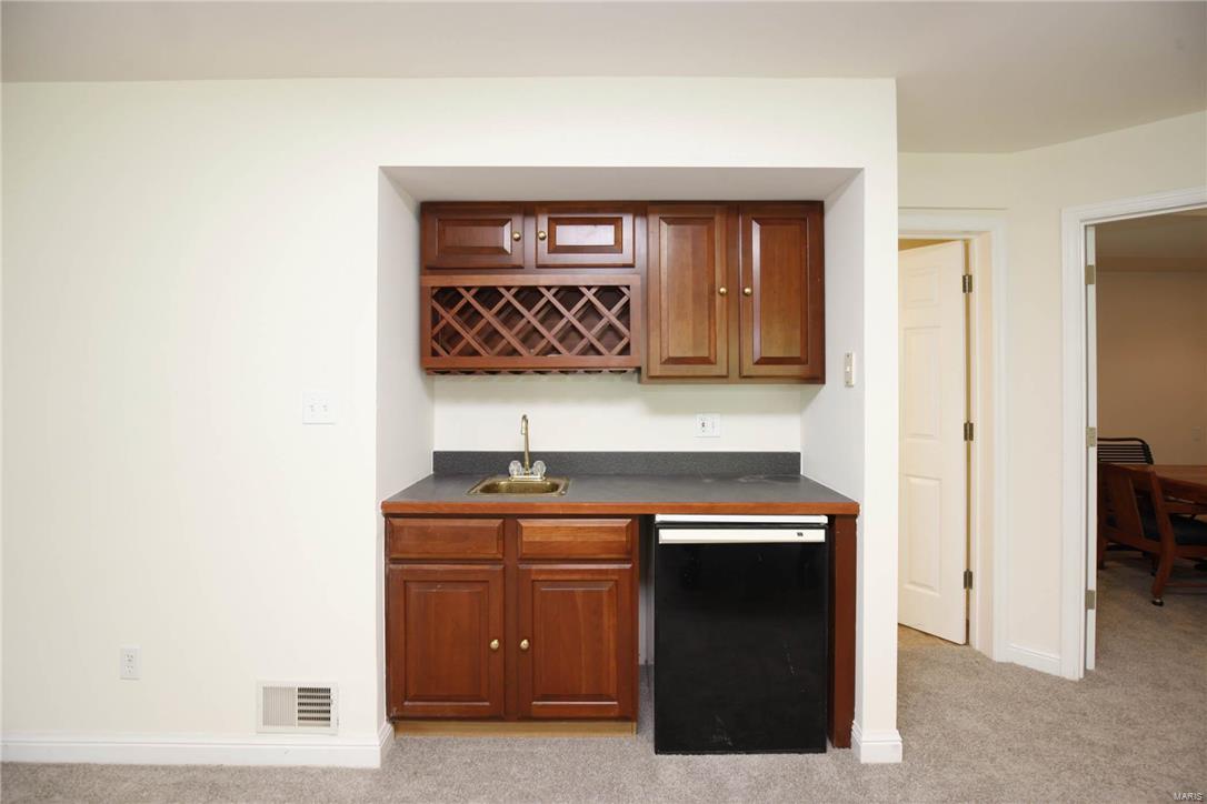 Lindgate Manor - Residential