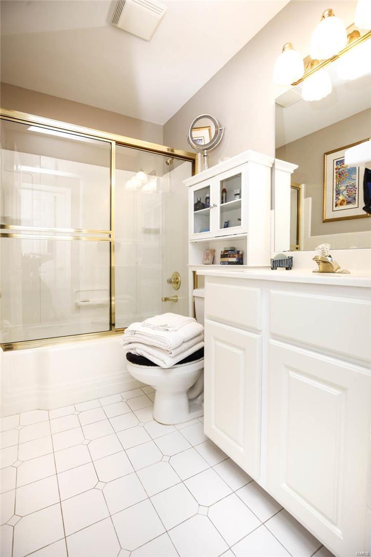 Lindgate Manor - Residential