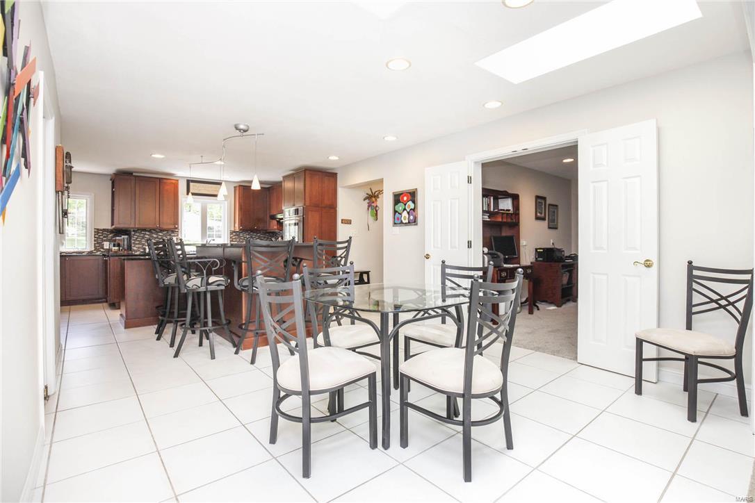 Lindgate Manor - Residential