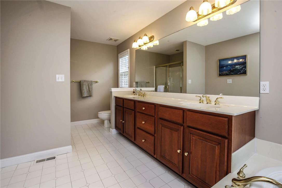 Lindgate Manor - Residential