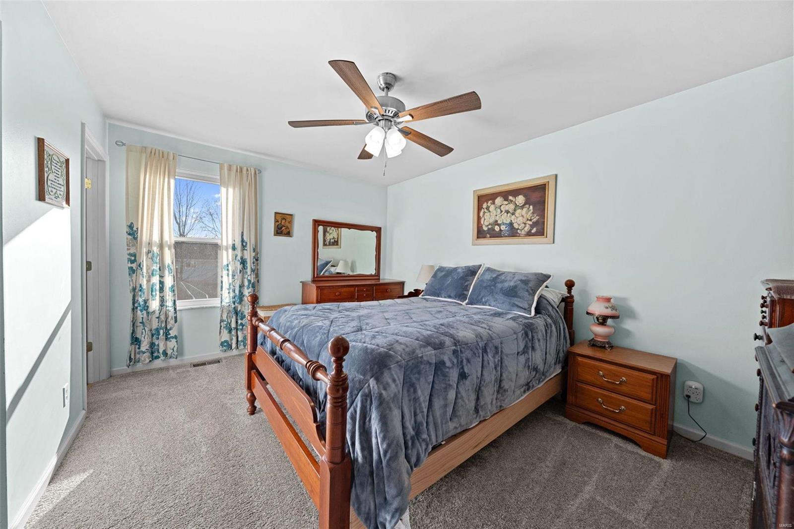 Wentzville, Missouri 63385, United States, 3 Bedrooms Bedrooms, ,2 BathroomsBathrooms,Residential,Pending,85205