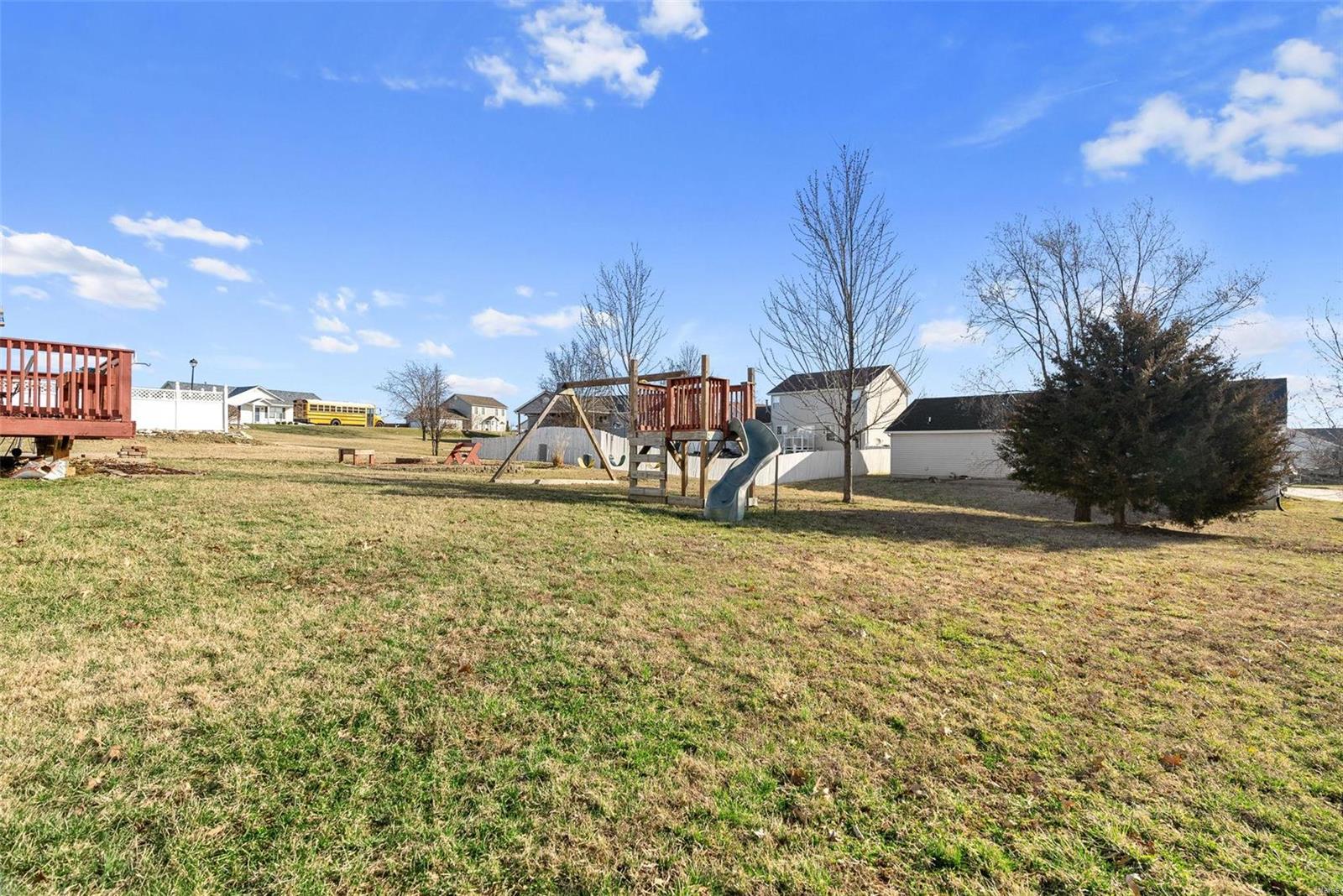 Wentzville, Missouri 63385, United States, 3 Bedrooms Bedrooms, ,2 BathroomsBathrooms,Residential,Pending,85205