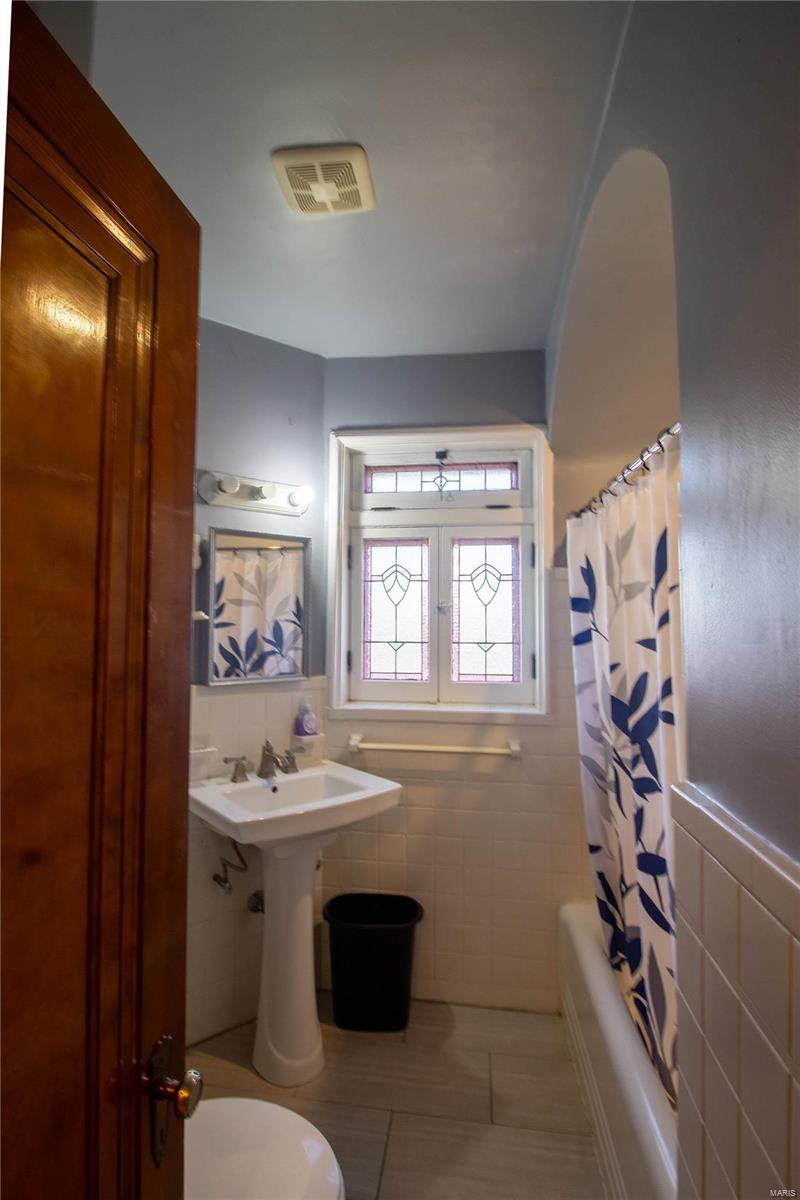St Louis, Missouri 63116, United States, 2 Bedrooms Bedrooms, ,1 BathroomBathrooms,Residential,Active,26734
