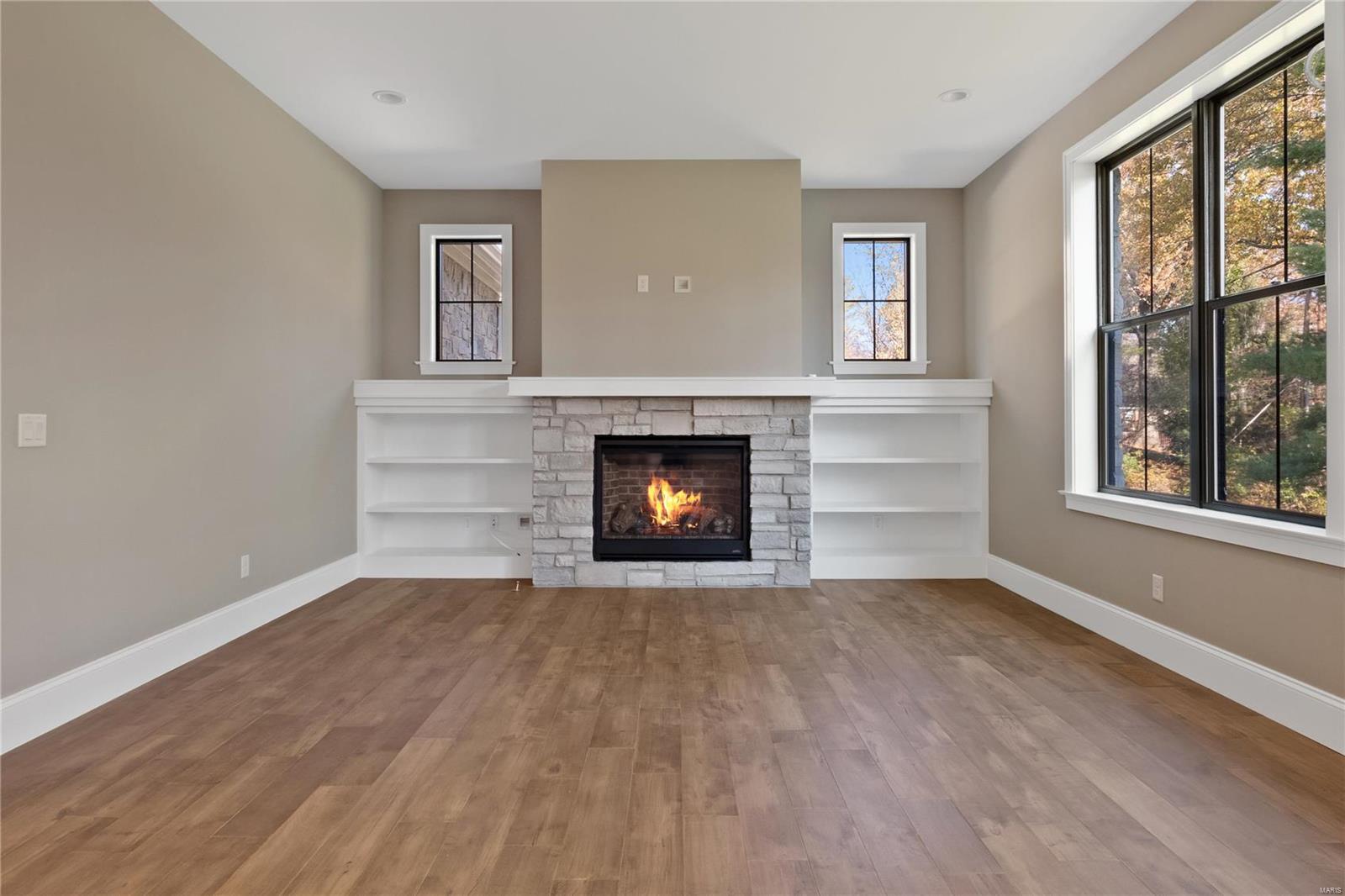 WILLIAMSBURG ESTATES - Residential