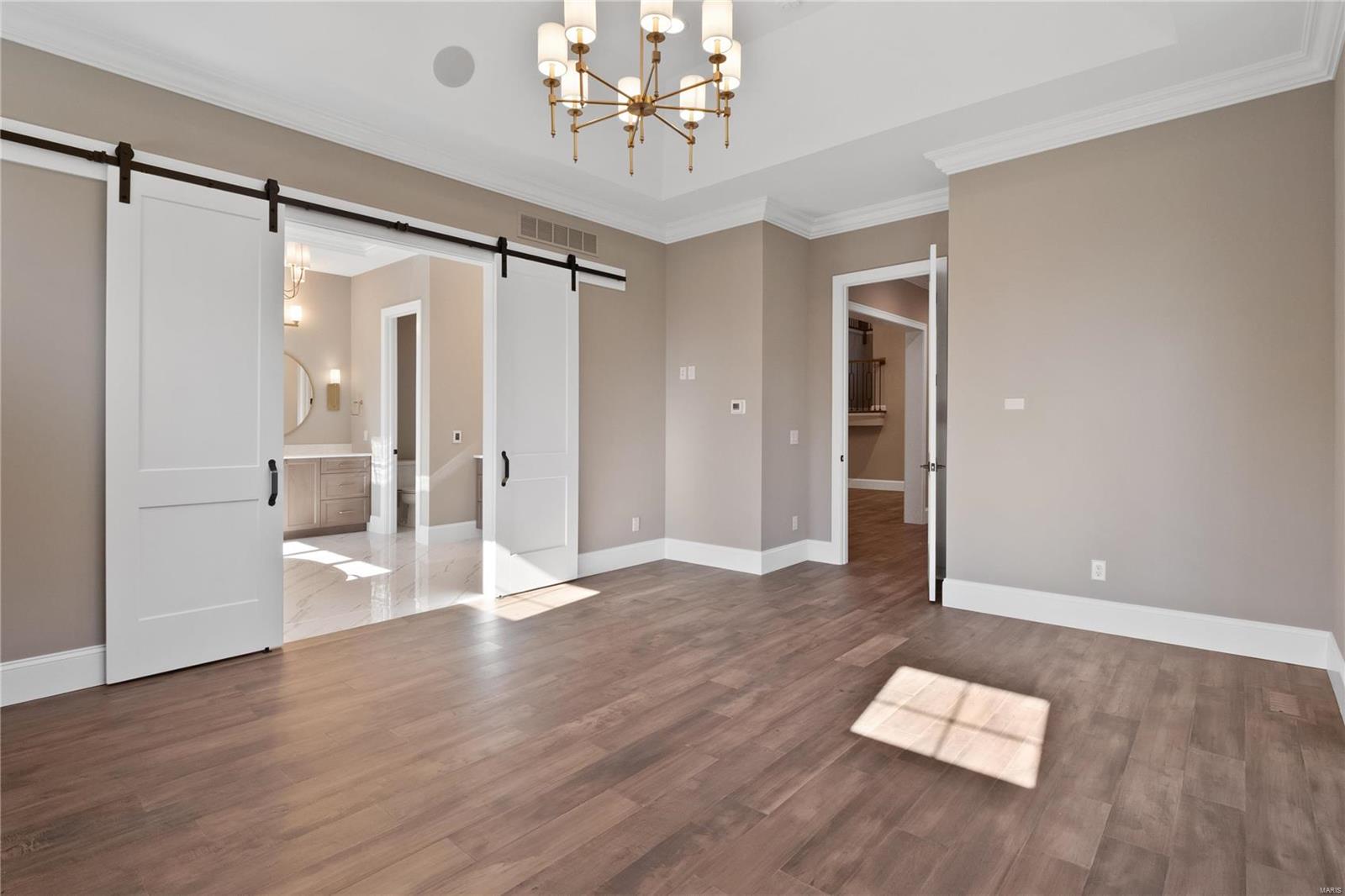 WILLIAMSBURG ESTATES - Residential