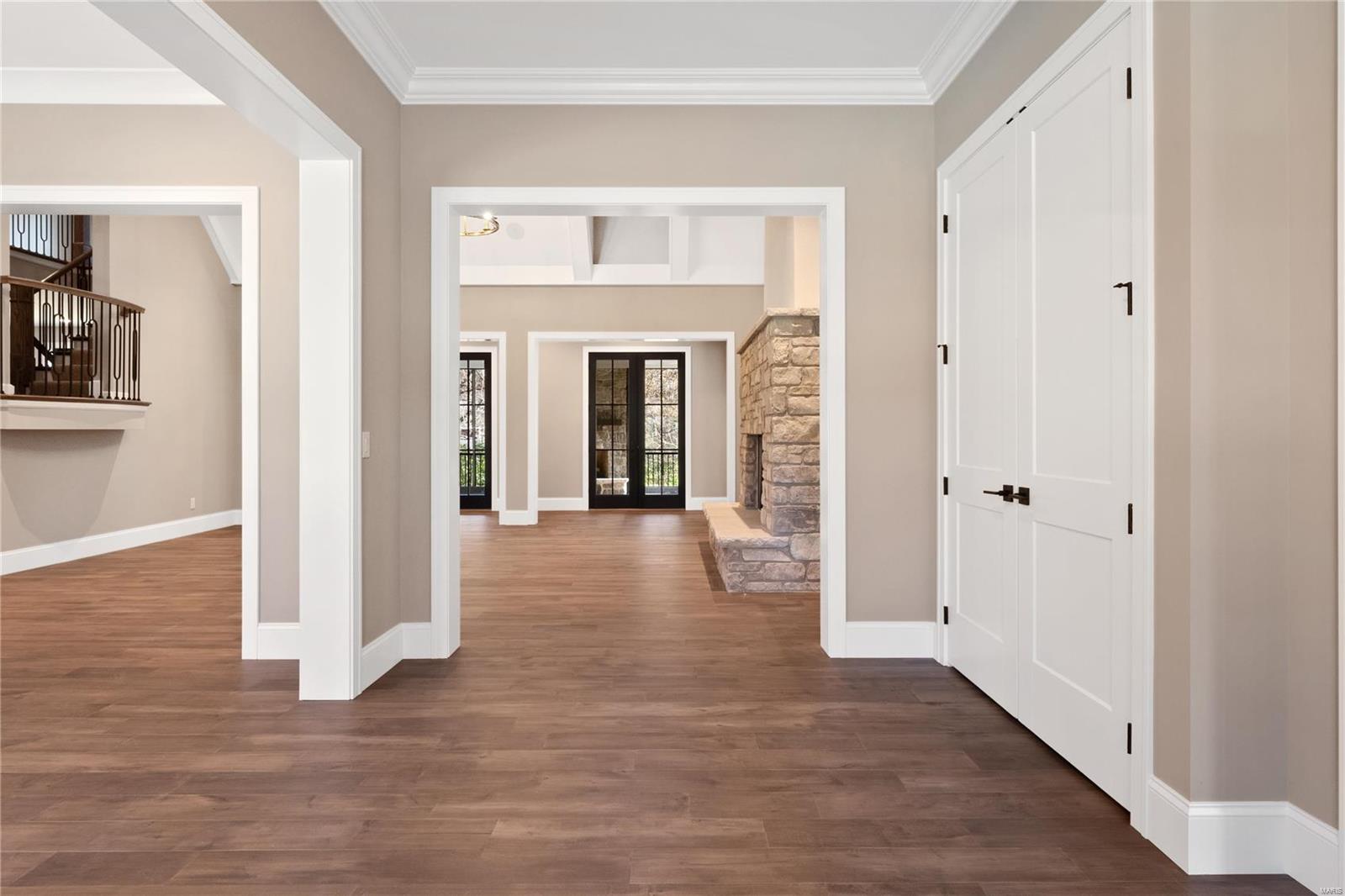 WILLIAMSBURG ESTATES - Residential