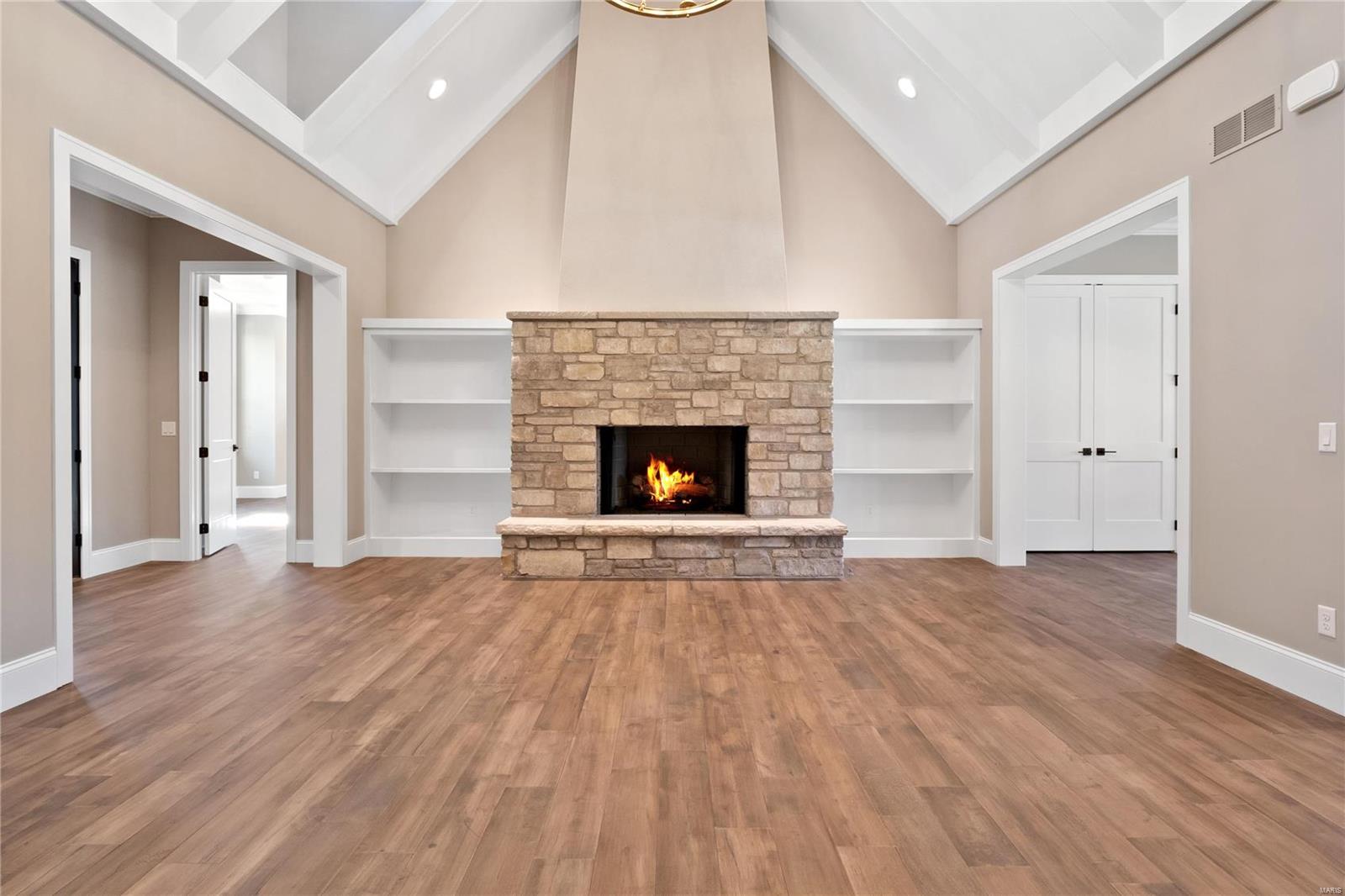 WILLIAMSBURG ESTATES - Residential