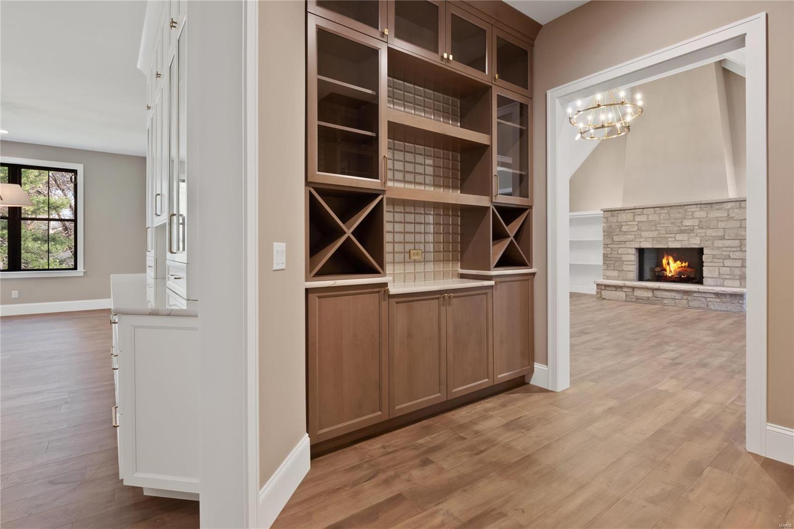 WILLIAMSBURG ESTATES - Residential