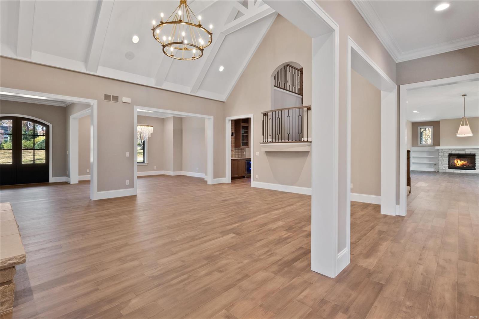 WILLIAMSBURG ESTATES - Residential