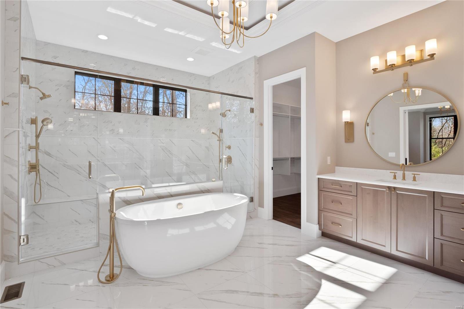 WILLIAMSBURG ESTATES - Residential