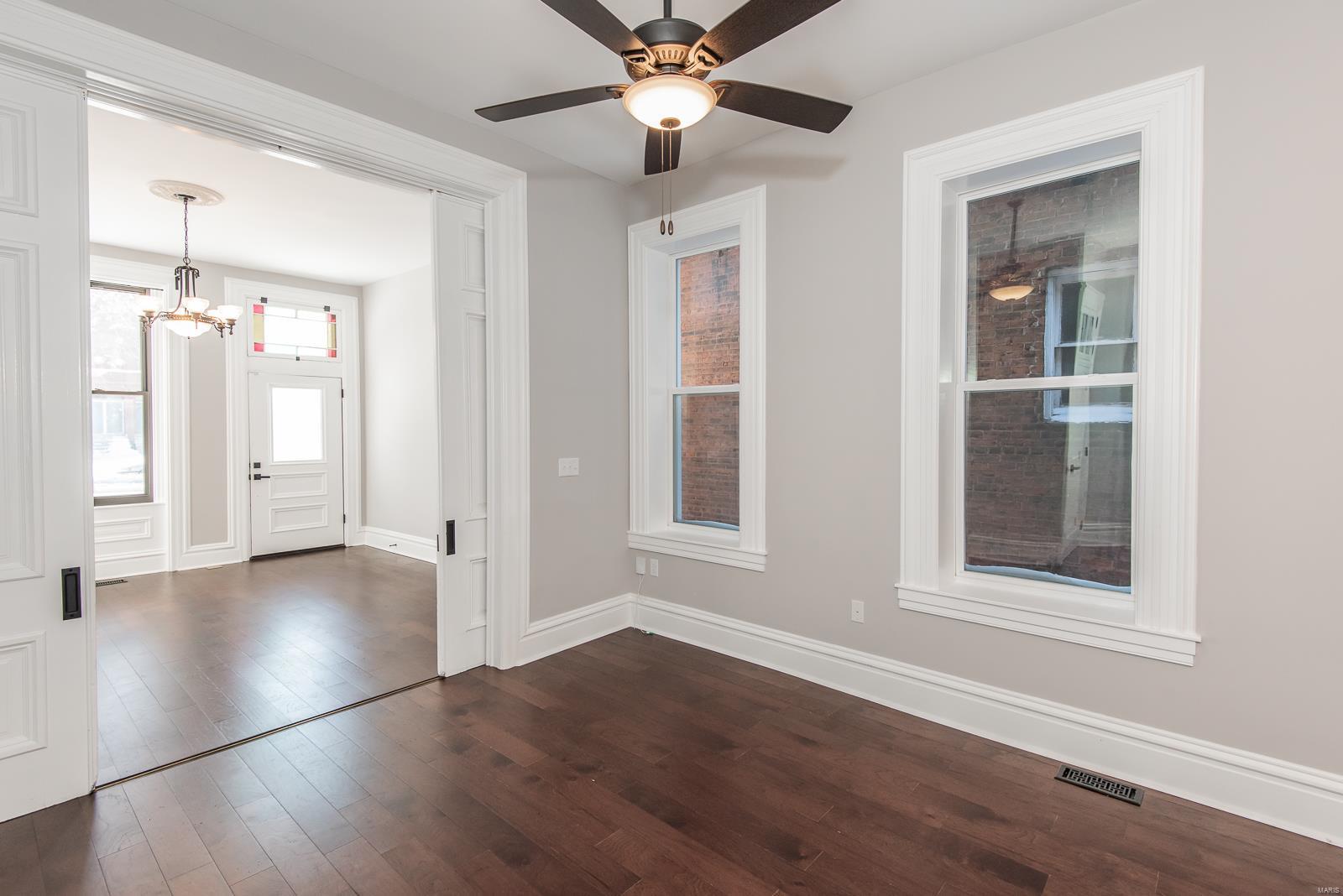 St Louis, Missouri 63104, United States, 3 Bedrooms Bedrooms, ,3 BathroomsBathrooms,Residential,Pending,22788