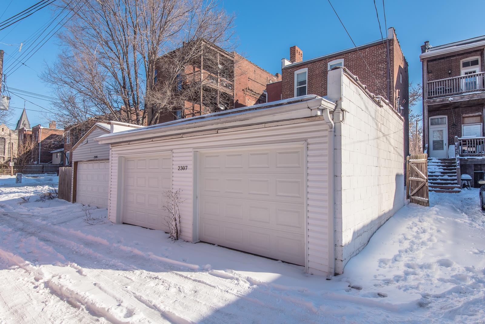 St Louis, Missouri 63104, United States, 3 Bedrooms Bedrooms, ,3 BathroomsBathrooms,Residential,Pending,22788