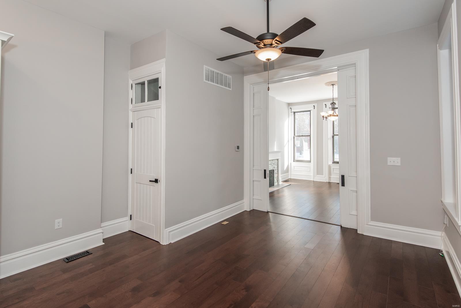 St Louis, Missouri 63104, United States, 3 Bedrooms Bedrooms, ,3 BathroomsBathrooms,Residential,Pending,22788